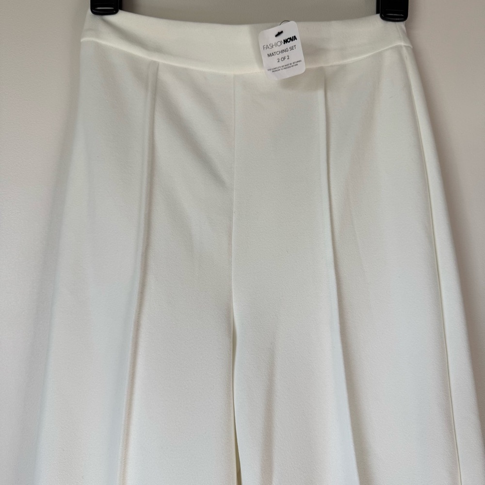 NWT Fashion Nova Victoria High Waisted White Dress Pants Size XS w/ Back Zipper - Picture 4 of 12